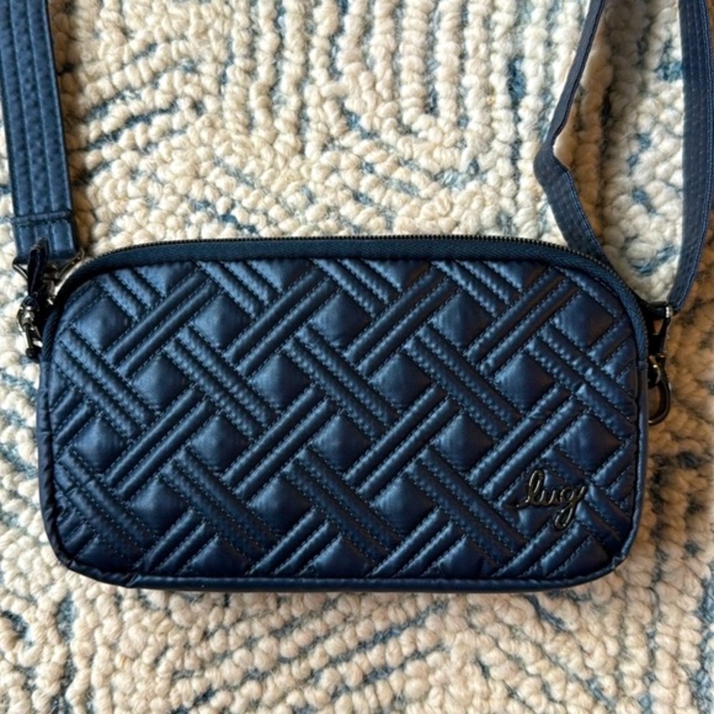 *LIKE NEW* LUG Coupe XL Navy Blue Adjustable Quilted Convertible Crossbody Bag